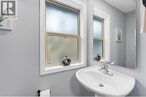 2090 Chilcotin Crescent - Photo 25