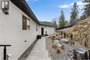 2090 Chilcotin Crescent - Photo 30