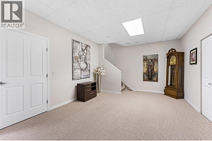 2090 Chilcotin Crescent - Photo 31