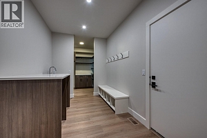 1030 Emslie Street - Photo 11