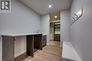 1030 Emslie Street - Photo 12