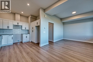 1030 Emslie Street - Photo 41