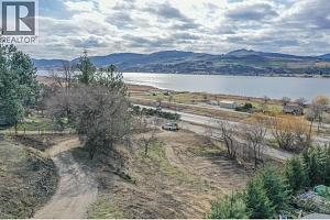 7791 Pleasant Valley Road - Photo 2