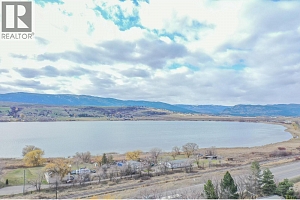 7791 Pleasant Valley Road - Photo 27