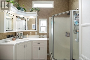 8000 Highland Road Unit# 33 - Photo 17