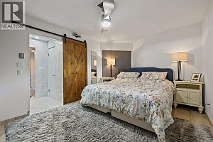 2245 Bennett Road - Photo 32