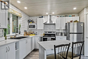 2245 Bennett Road - Photo 6