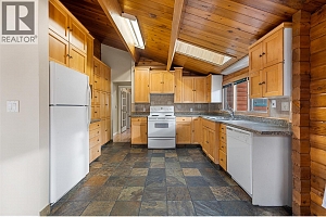 5267 Chute Lake Road - Photo 10