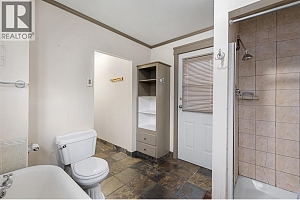 5267 Chute Lake Road - Photo 16