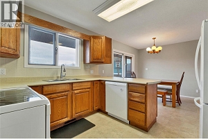 3985 15 Avenue - Photo 16