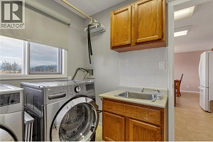 3985 15 Avenue - Photo 19