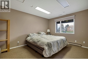 3985 15 Avenue - Photo 34