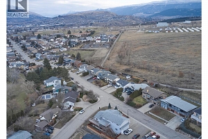 3985 15 Avenue - Photo 59