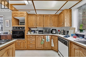 1050 Bartholomew Court - Photo 15