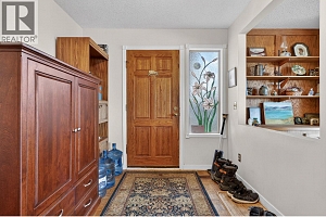 1050 Bartholomew Court - Photo 4