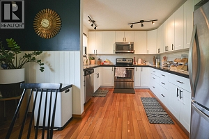 7089 Longacre Drive - Photo 5