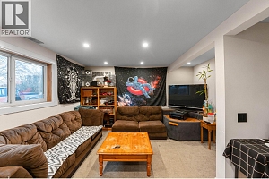 9391 Glenmore Road - Photo 16