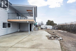 9391 Glenmore Road - Photo 32