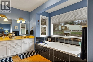 7020 Lakeridge Drive - Photo 33