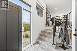 714 Lake Court - Photo 28