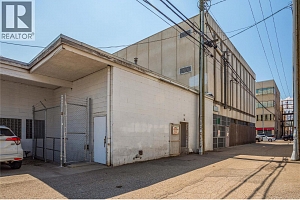 3131 30th Avenue - Photo 7