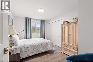 6453 Okanagan Landing Road - Photo 24