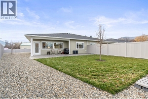 6453 Okanagan Landing Road - Photo 38