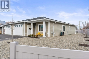 6453 Okanagan Landing Road - Photo 41