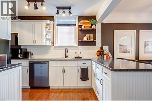 2245 Shuswap Avenue - Photo 15