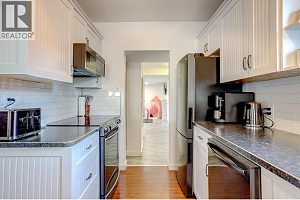 2245 Shuswap Avenue - Photo 18