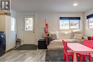 2245 Shuswap Avenue - Photo 27