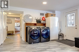 2245 Shuswap Avenue - Photo 28