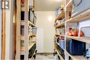 2245 Shuswap Avenue - Photo 31