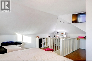 2245 Shuswap Avenue - Photo 36