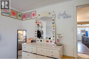 2245 Shuswap Avenue - Photo 37