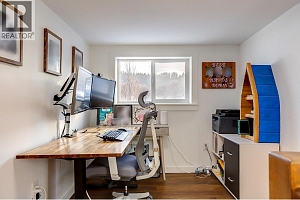 2245 Shuswap Avenue - Photo 42