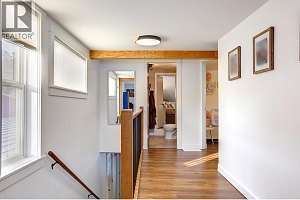 2245 Shuswap Avenue - Photo 44