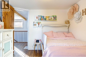 2245 Shuswap Avenue - Photo 51