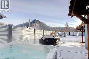 2245 Shuswap Avenue - Photo 58