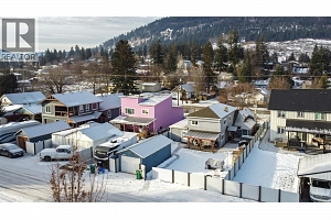 2245 Shuswap Avenue - Photo 99