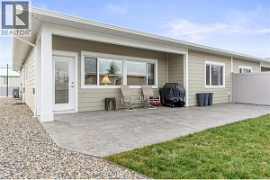 6457 Okanagan Landing Road - Photo 39