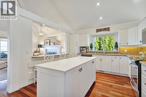 3482 Ridge Boulevard - Photo 15