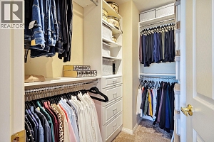 3482 Ridge Boulevard - Photo 30