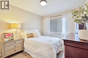 3482 Ridge Boulevard - Photo 32