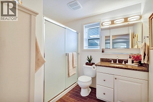 3482 Ridge Boulevard - Photo 49