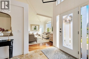 3482 Ridge Boulevard - Photo 9