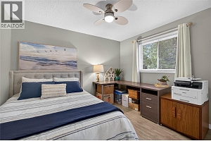 206 Falcon Avenue - Photo 5