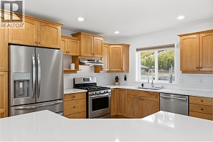 1492 Longley Crescent - Photo 12