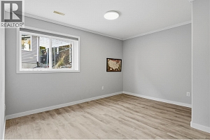 1492 Longley Crescent - Photo 34