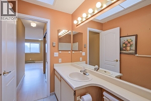 255 McIntosh Road Unit# 305 - Photo 17